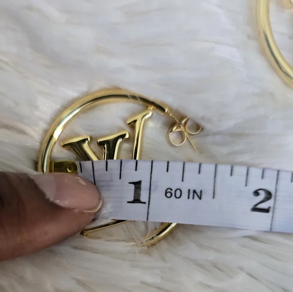 Gold Fashion Logo Hoop Pierced Earrings 2 sizes - Picture 7 of 15